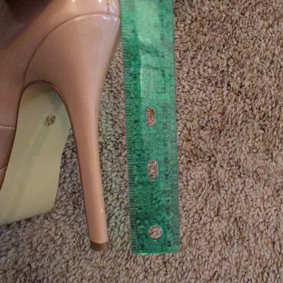 Nude Carlos Santana Heels - Picture 7 of 8